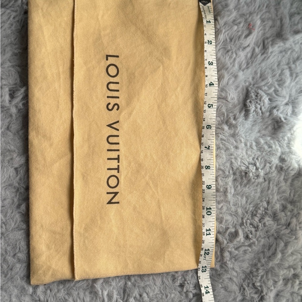 Louis Vuitton Dust Bag - Picture 4 of 5